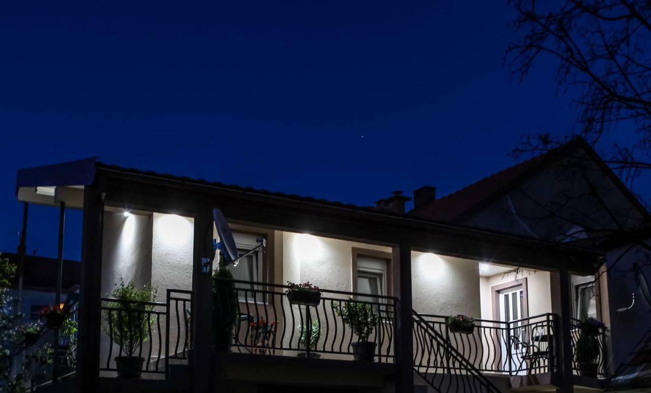 Apartman Kaca Cetinje Kültér fotó