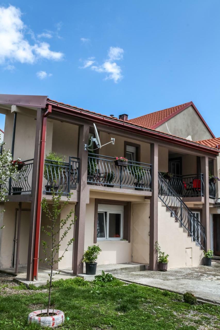 Apartman Kaca Cetinje Kültér fotó